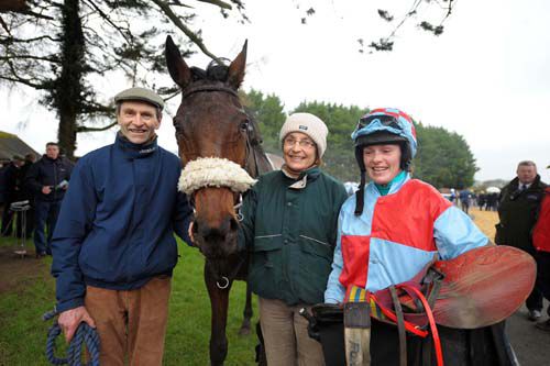 Liz Lalor with her parents Ann and Dick after a winner at Thurles 