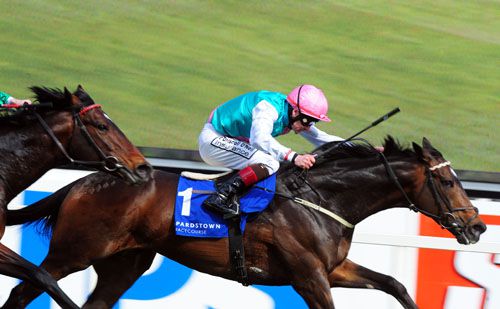 Famous Name and Pat Smullen landing the Listed Heritage Stakes at Leopardstown