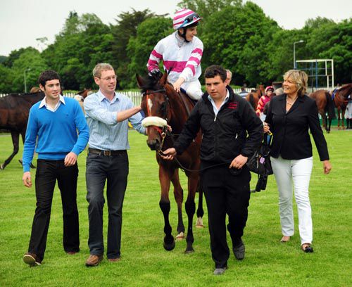Bendzoldan and happy connections at Naas