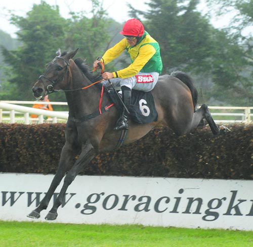 Catcherinscratcher and Davy Russell in action at Killarney