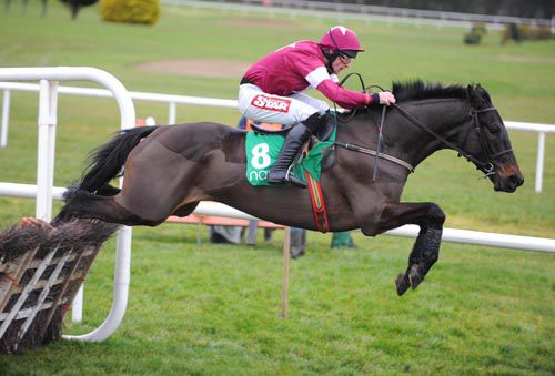 Un Atout and Davy Russell pop the last 