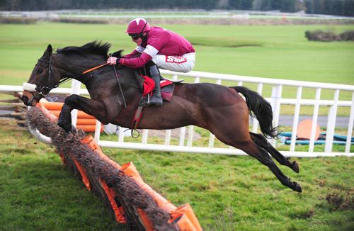 Umpact flies over the last to win impressively at Gowran