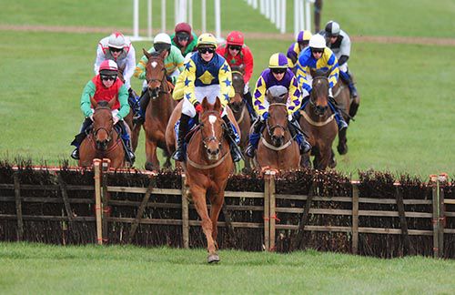Kilford leads the way in the opening maiden hurdle at Clonmel