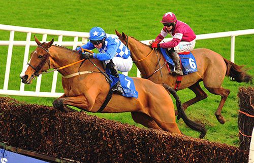 Pairofbrowneyes leads Killer Crow home in Limerick