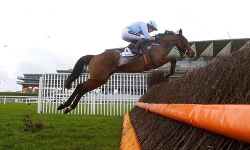 Un De Sceaux and Ruby Walsh winning the Clarence House Chase 
