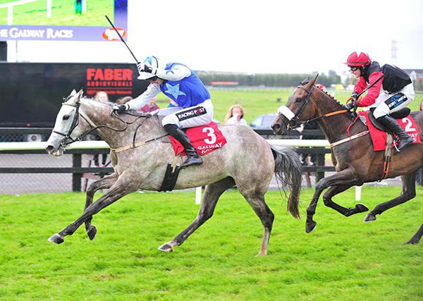Ainsi Va La Vie in charge at Galway