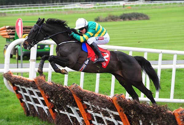 Darasso puts in a great leap for Barry Geraghty