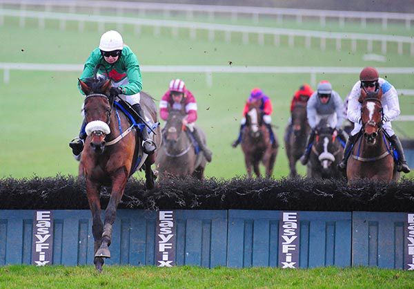 Oneknightmoreihope and Liam Gilligan (right) chasing home Ballyshannon Rose 