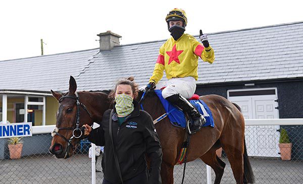 Meghan Donovan leads in Bal De Rio and Charlie Hart after their success in the third at Thurles