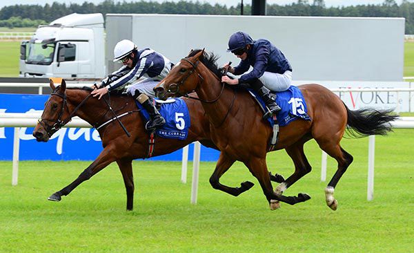 Discoveries (far side) winning at the Curragh
