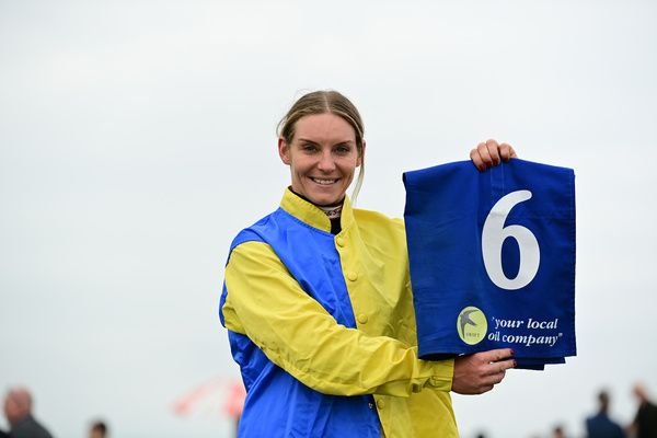 Maxine O'Sullivan won the Ladies maiden at Tramore on Filey Bay. 