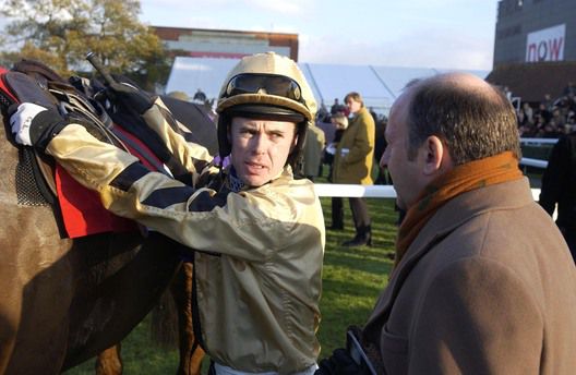Graham Wylie (right)