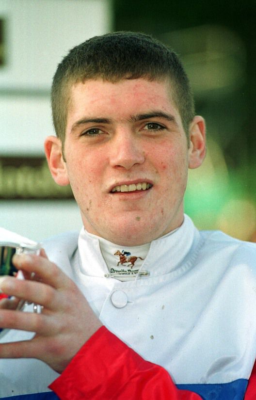 Adrian Lane unlucky  at Towcester