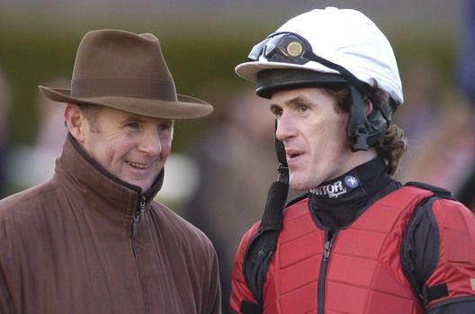 An exciting day for Frank Berry & Tony McCoy with Kid Cassidy beginning over fences