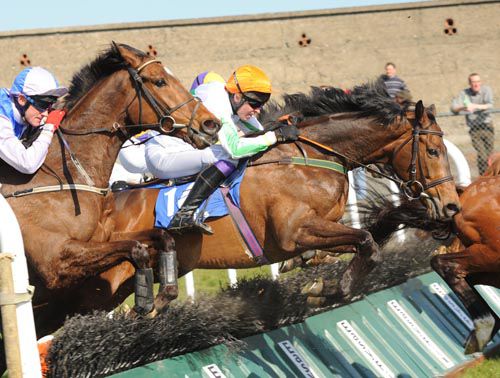 Sebadee & Eddie Power (orange cap) on the way to victory