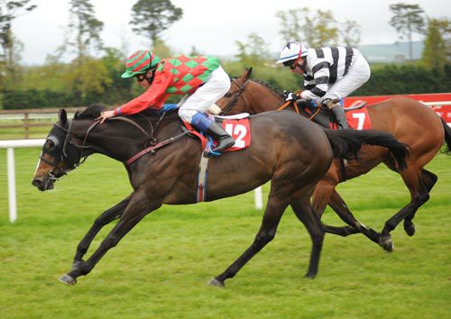 Connyella & Kieran O'Neill outpoint Dusty Trail & Mark Enright