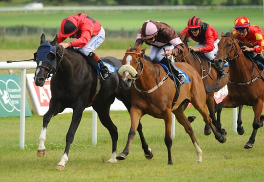 Strandhill LEFT and Chris Hayes rally to beat Ultra Cool for trainer Brian Nolan