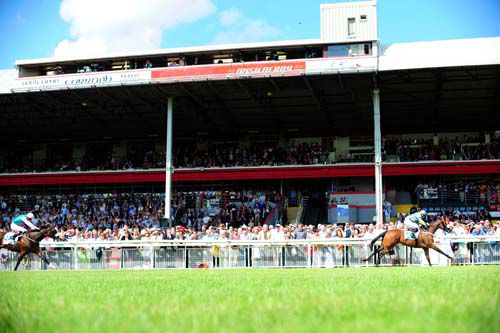 Invincible Ash and Gary Carroll are easy winners of The National Lottery Sweepstakes Race 