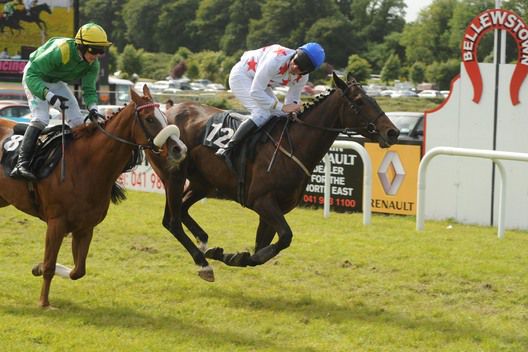 Barry Cash aboard Mr Bones takes a cheeky look at Quai Du Roi and Paul Townend 