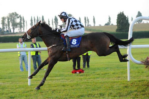 Kayanna's Back and Eddie O'Connell on their way to victory