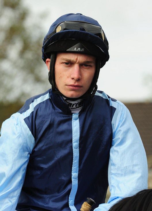 Luke Morris rides Caspian Prince