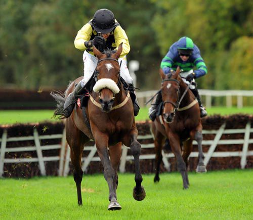 Jacksonslady (Barry Geraghty up) leaves Elyaddi & co in her wake