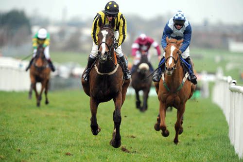 Paddy Pub and Paddy Mangan (left) beat Arabella Boy