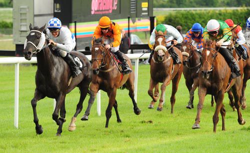 Gra Geal Mo Chroi (cheekpieces) is pushed out to win by Marc Monaghan from Lethal Weapon (far right) in second