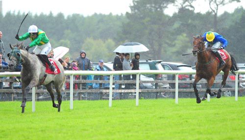 Muzak and Katie Walsh beat Carlowsantana 