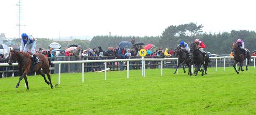 Inis Meain pulls well clear of his rivals