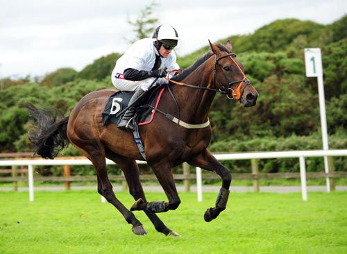 Rawnaq and Barry Geraghty on their way to an easy win