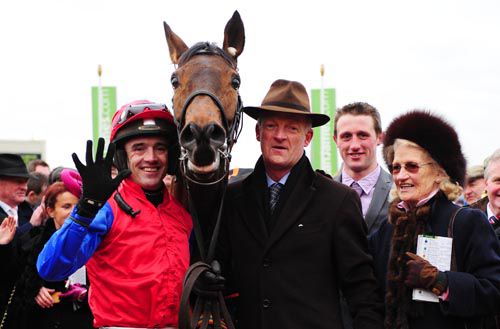 Ruby Walsh celebrates number five with Quevega and Willie Mullins
