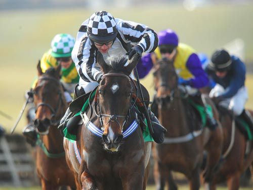 Art Lord repels his challengers at Navan