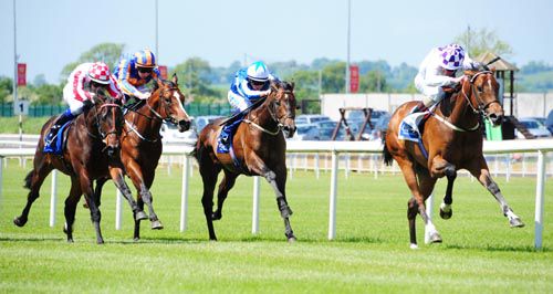 Freedom Square (Kevin Manning) takes the juvenile maiden at the Curragh