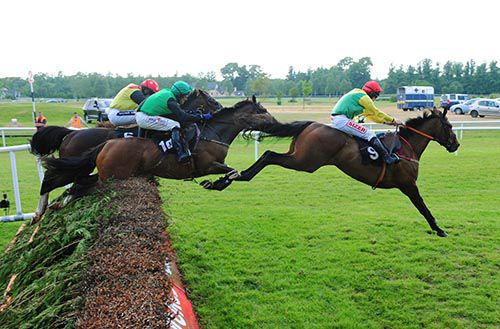 Sizing Italy leads Steps To Freedom & Nearest The Pin over the second last