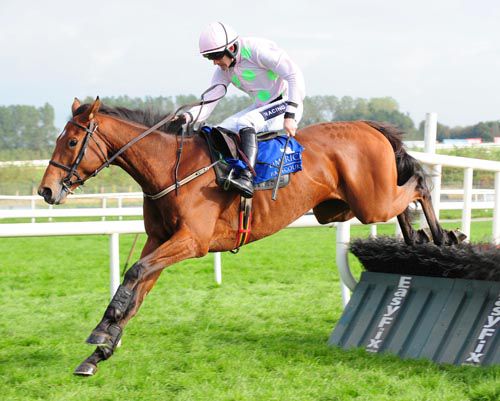 Indevan clears the last under Ruby Walsh