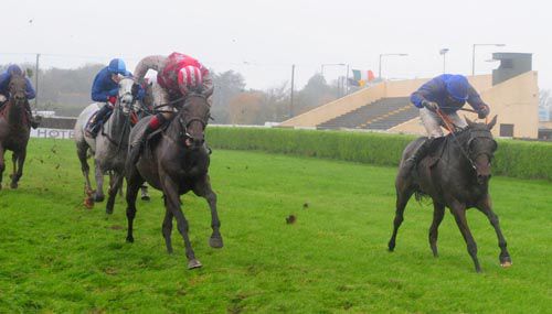 Evesham Star (stripped cap) fended off Wells China (blinkers) at Wexford
