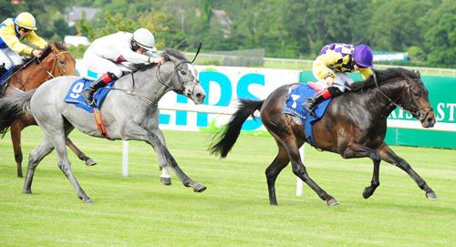 Convergence sees it out well under Colin Keane from Vert De Grece and Quinta Verde