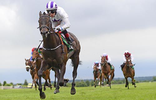 Bobbi Grace and Leigh Roche come home convincing winners