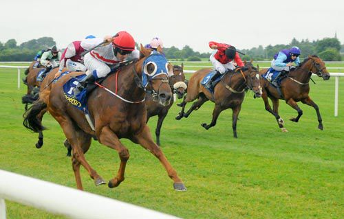 Oor Jock (blue blinkers, Declan McDonogh) come through late to score at Tipperary