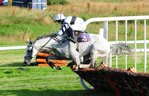 Springfield Grey and Shane Crimin negotiate the final flight