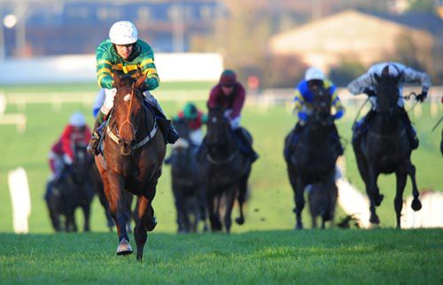 The Big Apple comes home clear of his rivals under Padraig Roche