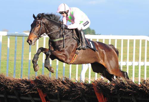 Clondaw Court and Ruby Walsh record an easy win