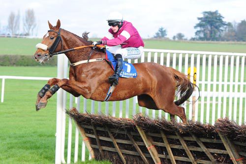 Make A Track winning at Clonmel