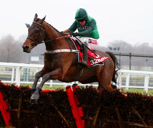 The Nicky Henderson-trained L'Ami Serge