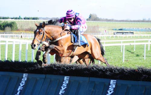 Why Not Thistle and Davy Russell clear the last