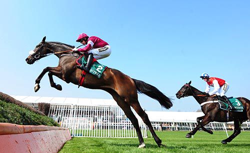 Clarcam and Ruby Walsh leads from Josses Hill
