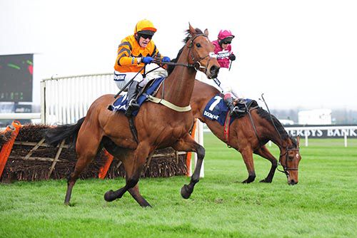 Thistlecrack at Aintree last year