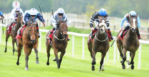 Promised Money (Pat Smullen, nearside) beats (l to r), China Eyes, Jealous Beauty and Gift Wrap