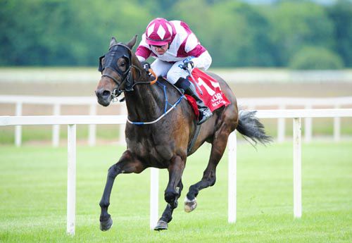 Art Scene comes home an easy winner under Danny Grant